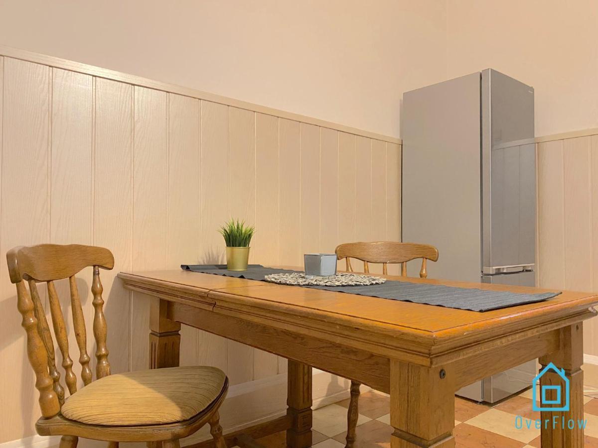Square Room - 20 Minutes To Gdansk Old Town & Seaside Exterior photo